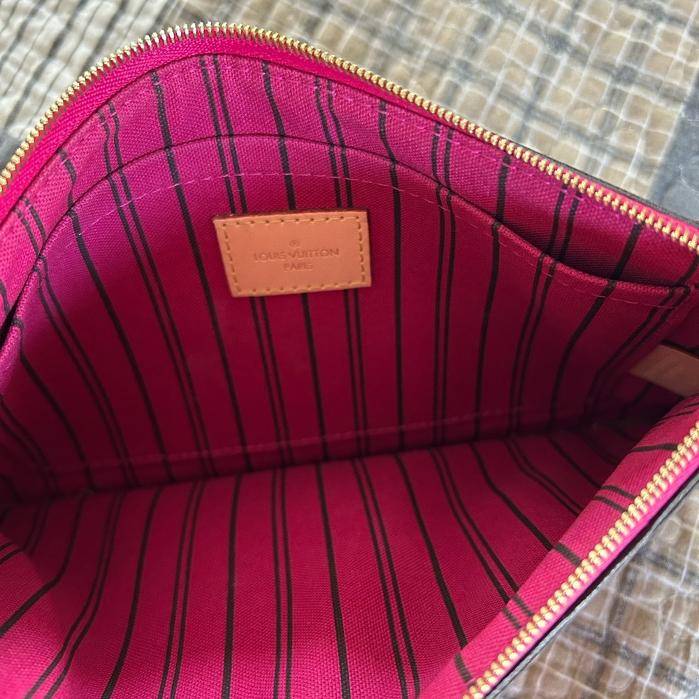 Louis Vuitton Monogram Clutch with Pink Accent - Picture 3 of 5